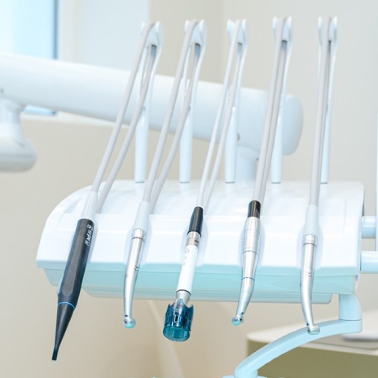 Matériel dentiste pour restauration céramique